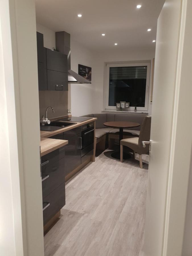 Ferienwohnung Mit Jacuzzi Naehe Flughafen Koeln Bonn Troisdorf Dış mekan fotoğraf
