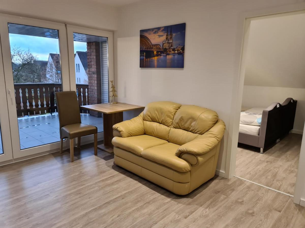 Ferienwohnung Mit Jacuzzi Naehe Flughafen Koeln Bonn Troisdorf Dış mekan fotoğraf