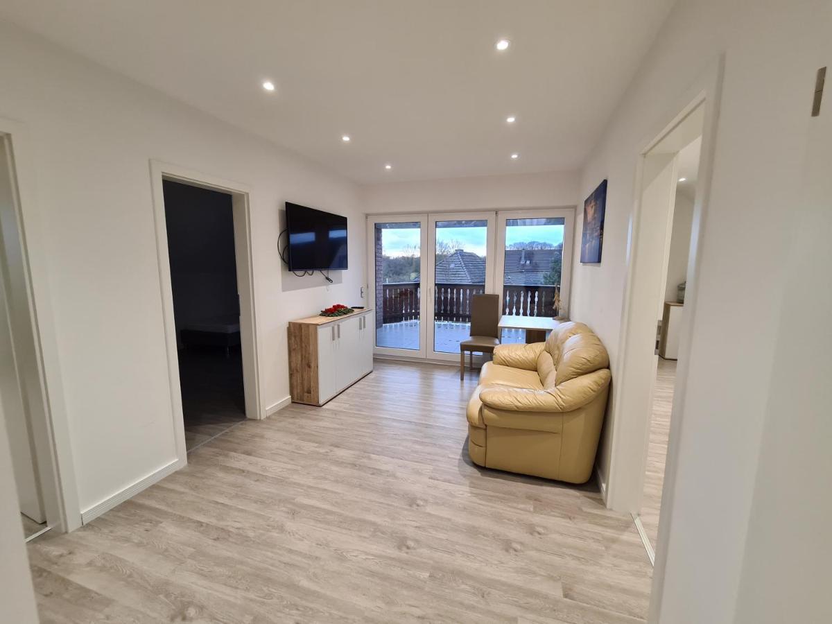 Ferienwohnung Mit Jacuzzi Naehe Flughafen Koeln Bonn Troisdorf Dış mekan fotoğraf